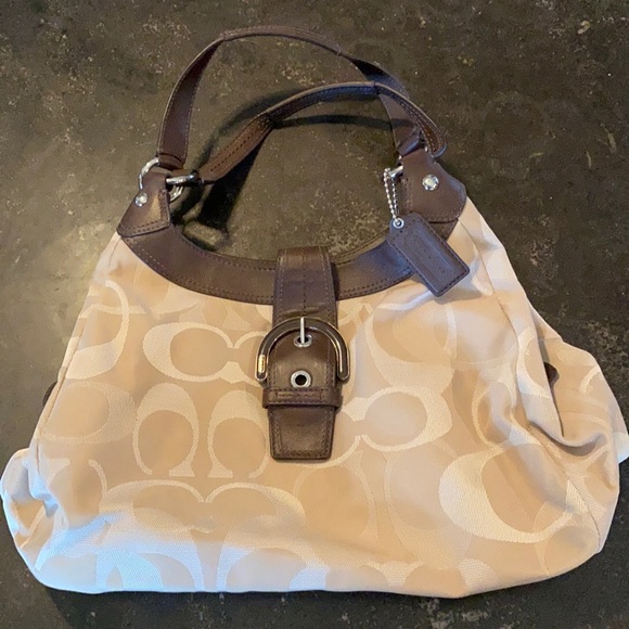 Coach Handbags - Coach purse